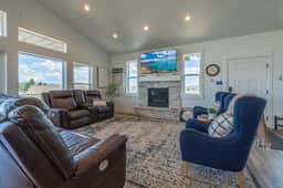 Hook's Hideaway" w/ Ideal Beach Access! - Image 3