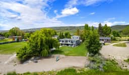 Lakefront Getaway" w/ Direct Beach Access! - Image 4