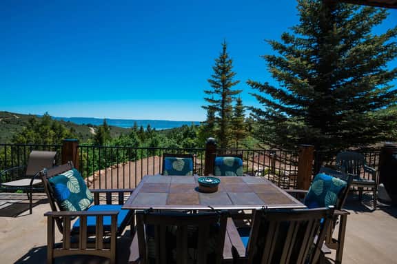 Almost Heaven" Bear Lake Mountain Retreat! - Image 5