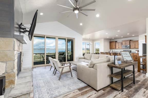 Lotus Lodge w/ Private Hot Tub & Game Room! - Image 3